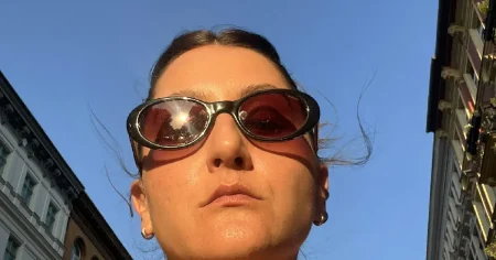 How to Gracefully Decline Invitations When You Just Need to Stay Home and Rest